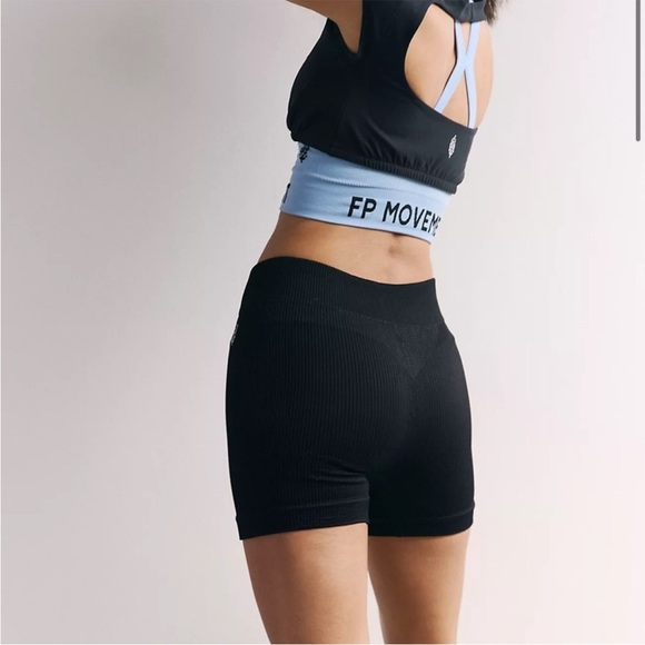 NEW FP Movement Happiness Runs Prajna Black Ribbed Shorts Size XS/S NWOT - Picture 4 of 7